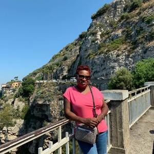 Meet your Posher, Norma